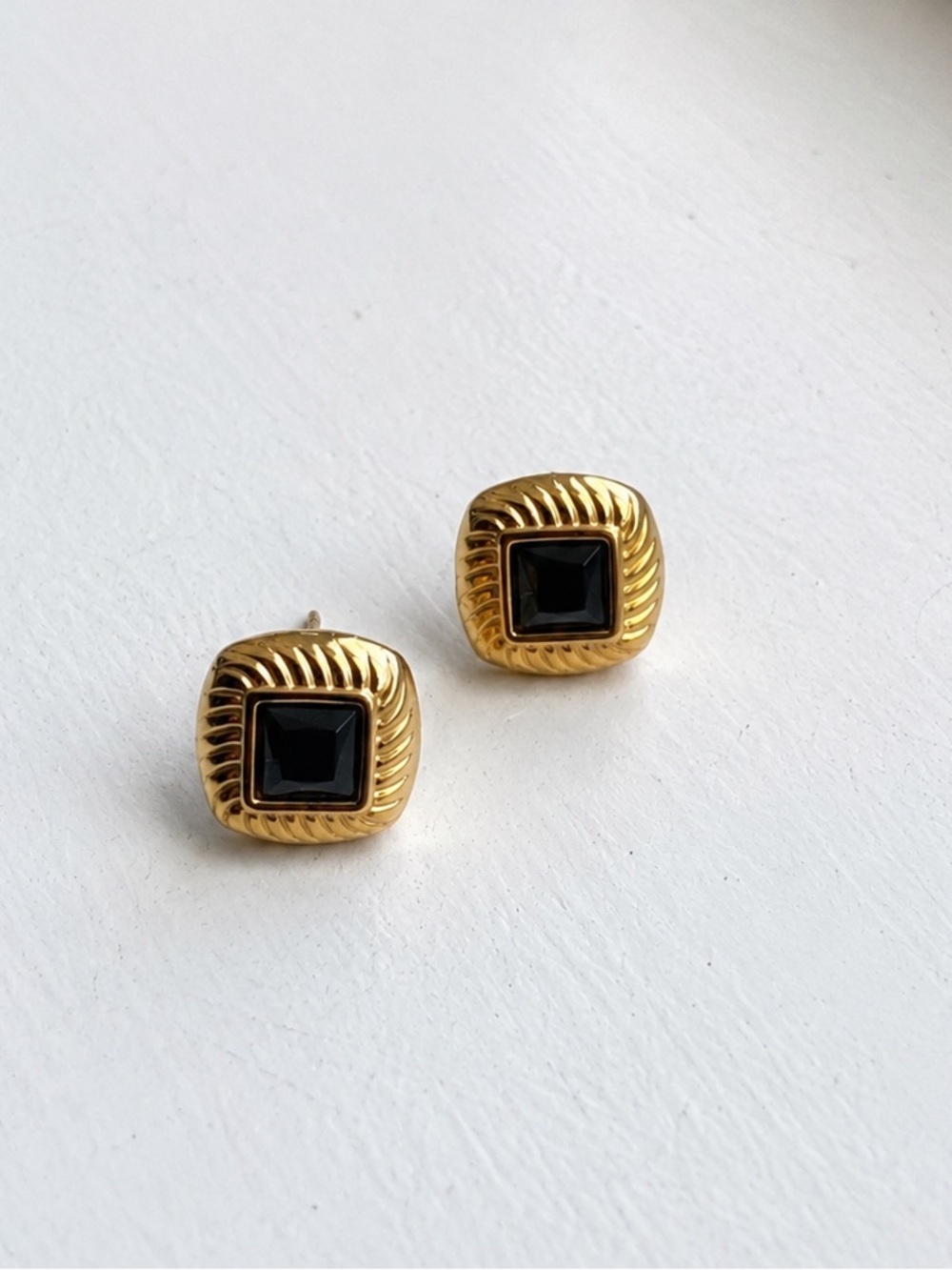 18k PVD gold plated stainless steel black cz square studs | Waterproof